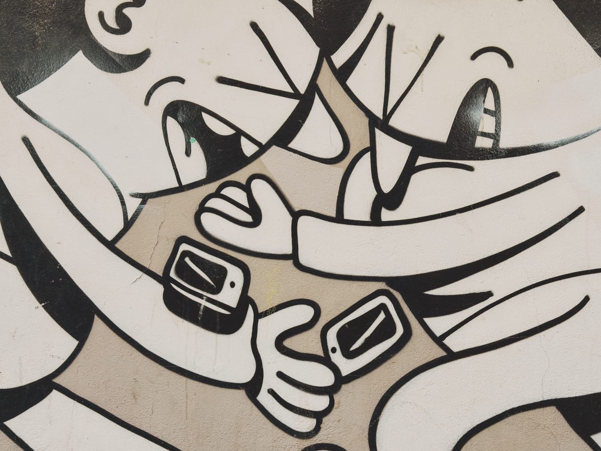 A mural of people bumping into each other because they were looking at their smartphone. Image Anthony Nelzin-Santos.